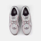New Balance Unisex's U740 男女裝 休閒鞋 跑步鞋